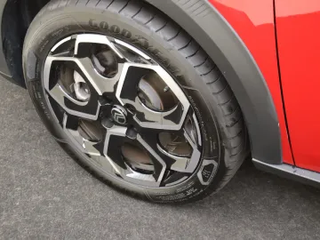 Car image 33