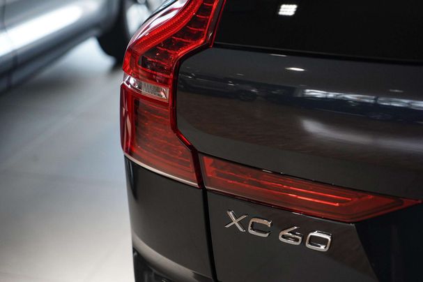 Volvo XC60 T6 Recharge AWD Plus 257 kW image number 3