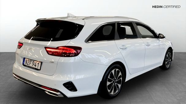 Kia Ceed Plug-in Hybrid 104 kW image number 2