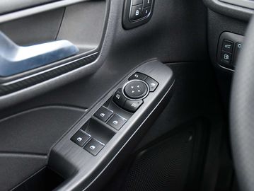 Car image 33