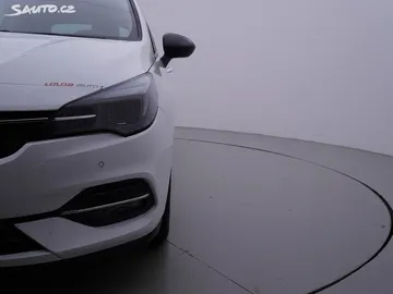 Car image 30