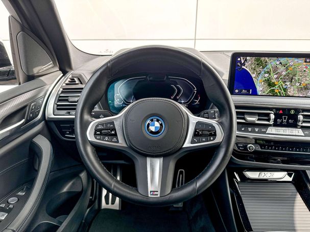 BMW iX3 210 kW image number 12