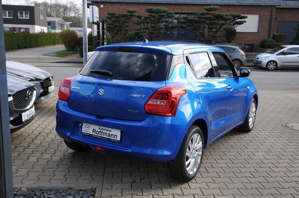 Suzuki Swift 1.2 Hybrid Comfort CVT 61 kW image number 5