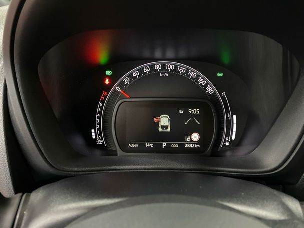 Toyota Aygo X 53 kW image number 13