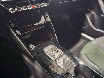 Car image 33