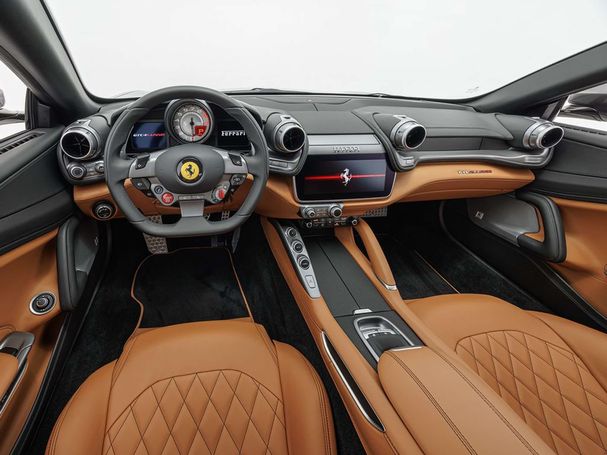 Ferrari GTC4Lusso Lusso 507 kW image number 16