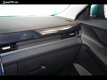 Car image 33