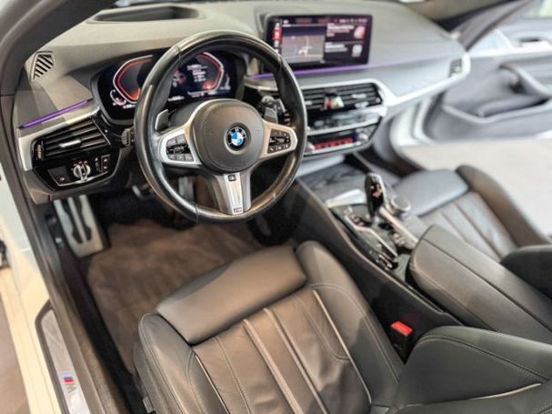 BMW 540i Touring xDrive 245 kW image number 8