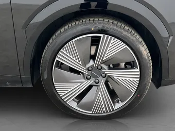 Car image 34