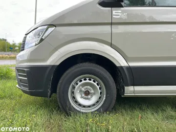 Car image 37