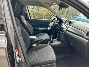 Car image 10