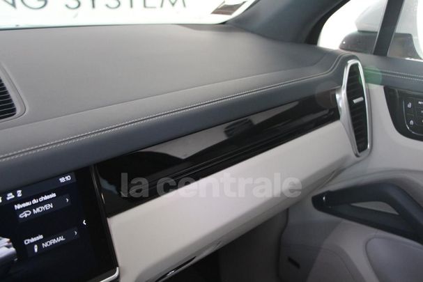 Porsche Cayenne E-Hybrid Tiptronic 340 kW image number 28