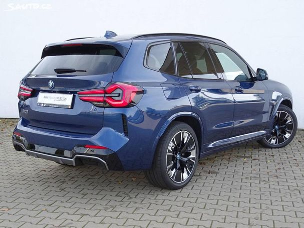 BMW iX3 M Sport 210 kW image number 3