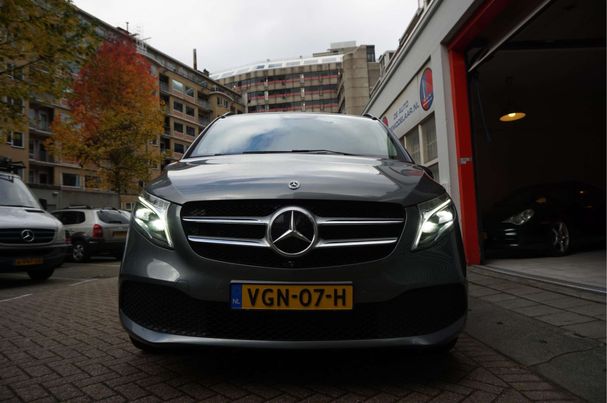 Mercedes-Benz V 300d Avantgarde Edition 1 177 kW image number 21