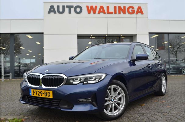 BMW 320i Touring 135 kW image number 1