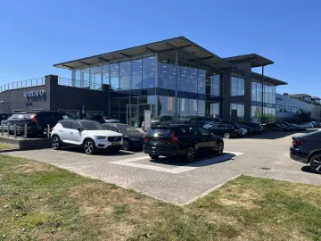 Car image 31