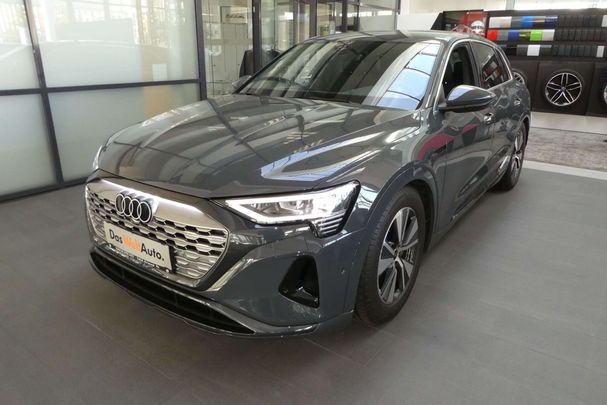 Audi Q8 55 quattro e-tron Business 250 kW image number 1