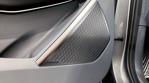 Car image 31