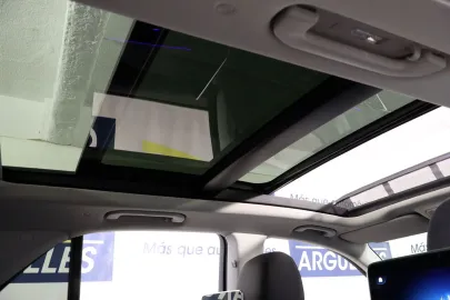 Car image 43