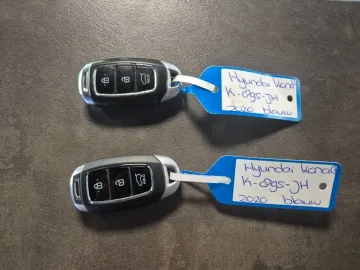 Car image 27