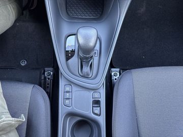 Car image 18