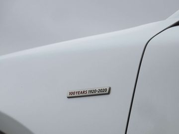 Car image 26