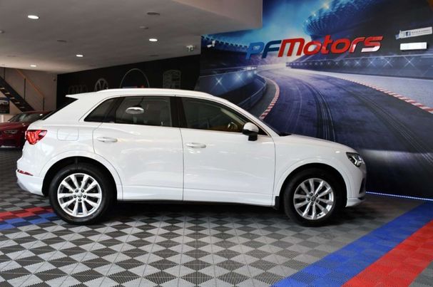 Audi Q3 35 TFSI S tronic Sport 111 kW image number 22