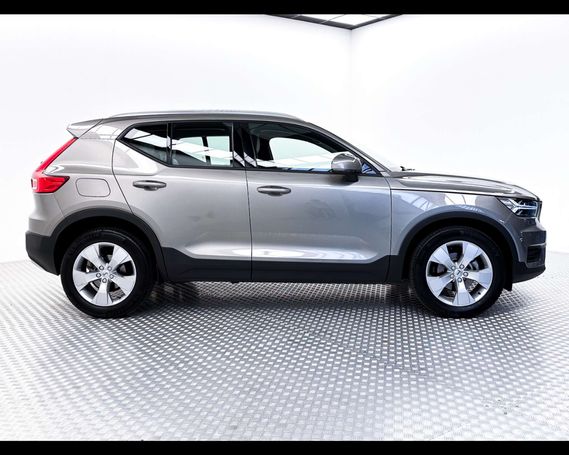 Volvo XC40 T3 Momentum 120 kW image number 3