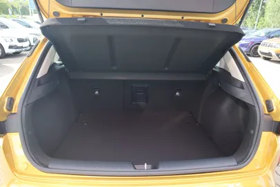 Car image 39