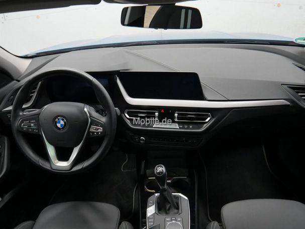 BMW 118i Sport Line 100 kW image number 7