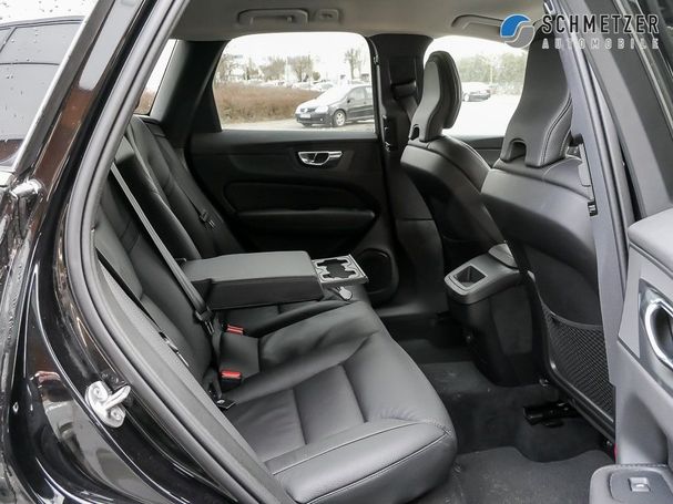 Volvo XC60 B4 145 kW image number 6