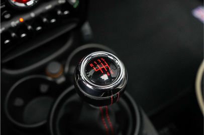 Car image 31