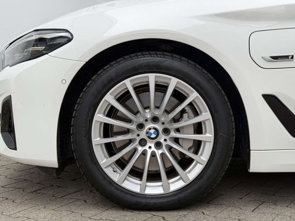 BMW 530i Touring 185 kW image number 12