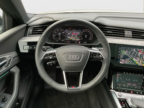 Audi e-tron 55 quattro S-line 300 kW image number 12