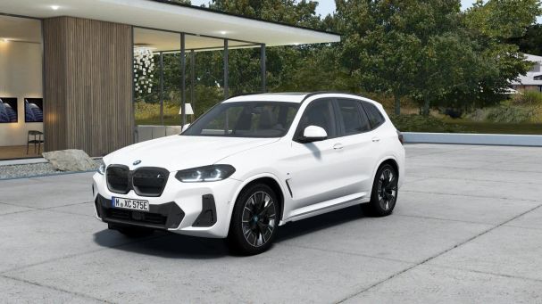 BMW iX3 210 kW image number 1