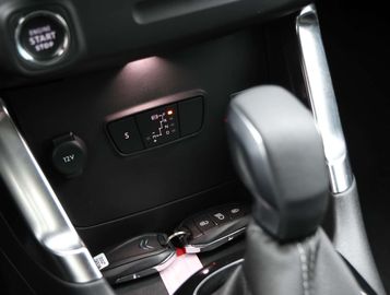 Car image 32