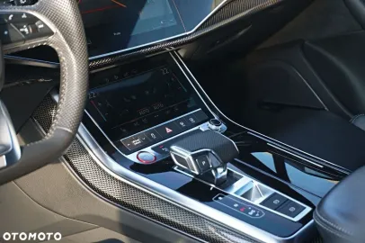 Car image 40