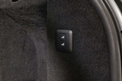 Car image 41