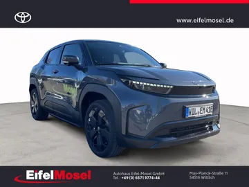 Car image 2