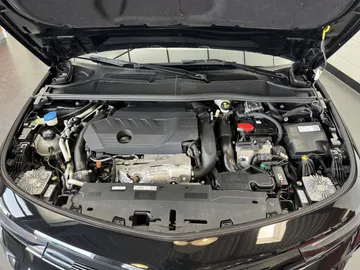 Car image 26