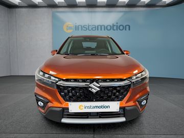Car image 3