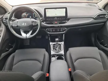 Car image 24