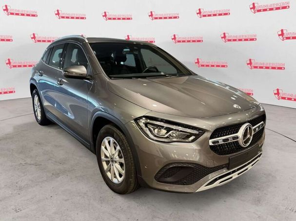 Mercedes-Benz GLA 200 120 kW image number 2