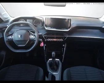 Car image 5