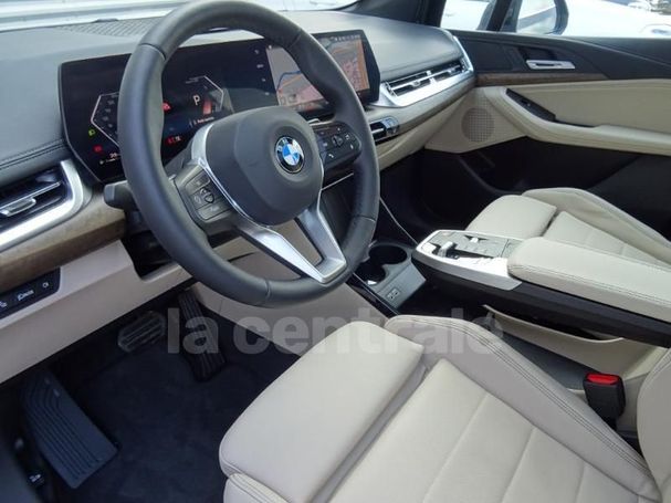 BMW 220i Active Tourer 115 kW image number 8