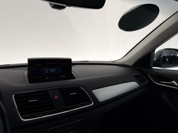 Car image 40