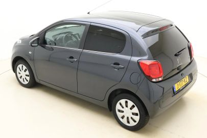 Car image 4