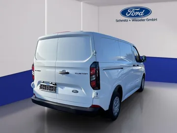 Car image 28