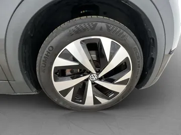 Car image 35