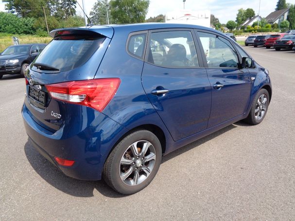 Hyundai ix20 1.6 blue Space+ 92 kW image number 4